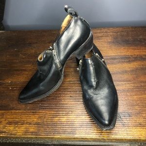 Frye Black Shooties Size 7.5